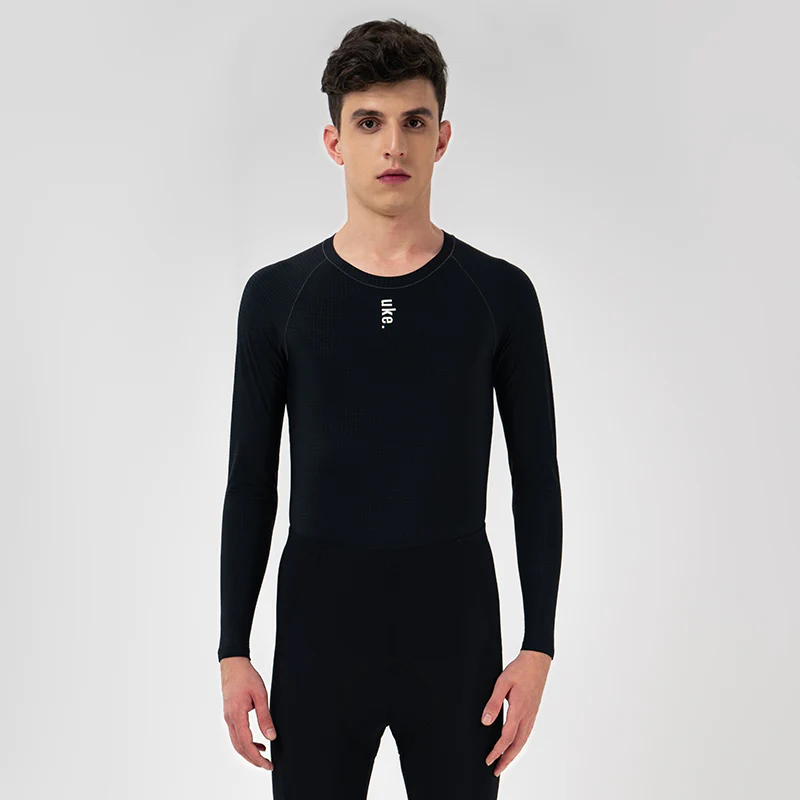A Guide to the Benefits of Men's Thermal L/S Base Layer Black-Iridescent