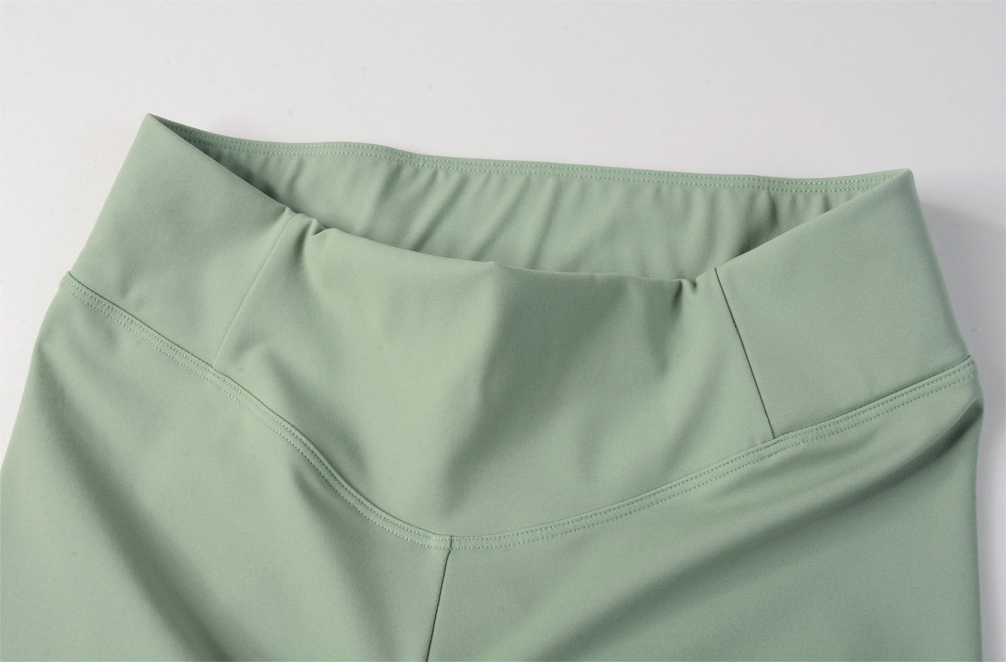 Women's Seamless Ultra Shorts Astonishing Goose-Sage green